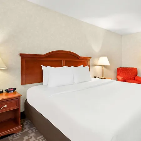 Quality Inn Edison-New Brunswick Exterior foto