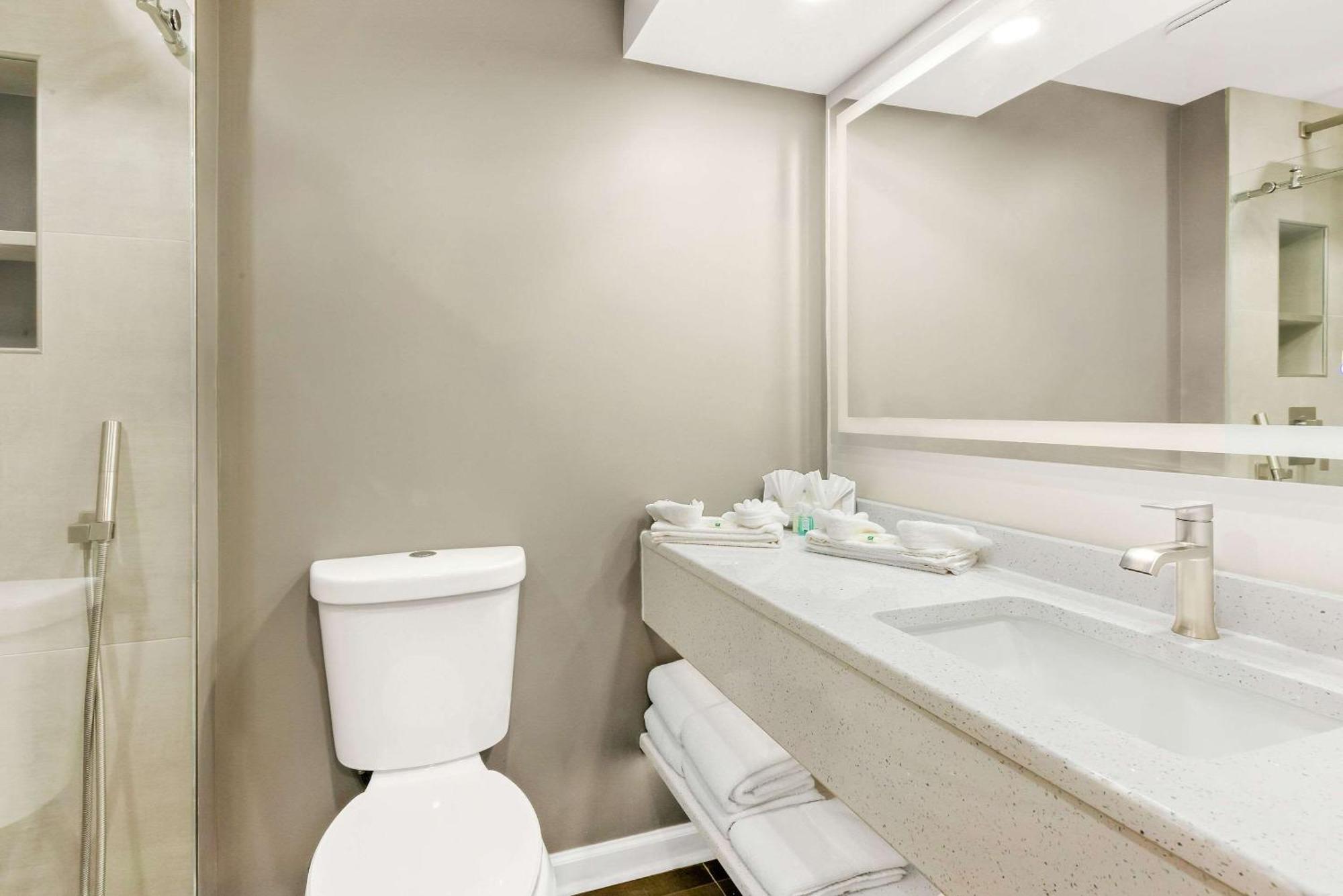 Quality Edison-new Brunswick Inn 3*