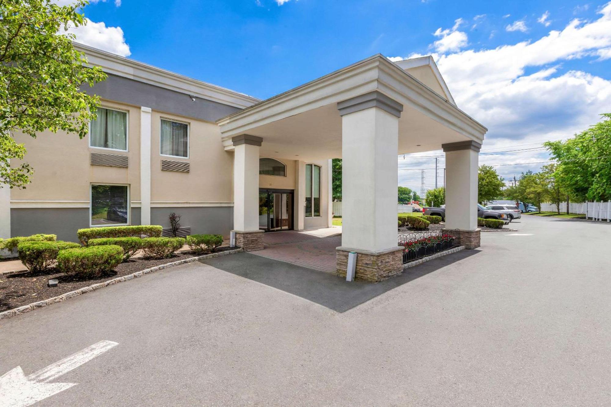 Quality Edison-new Brunswick Inn 3*