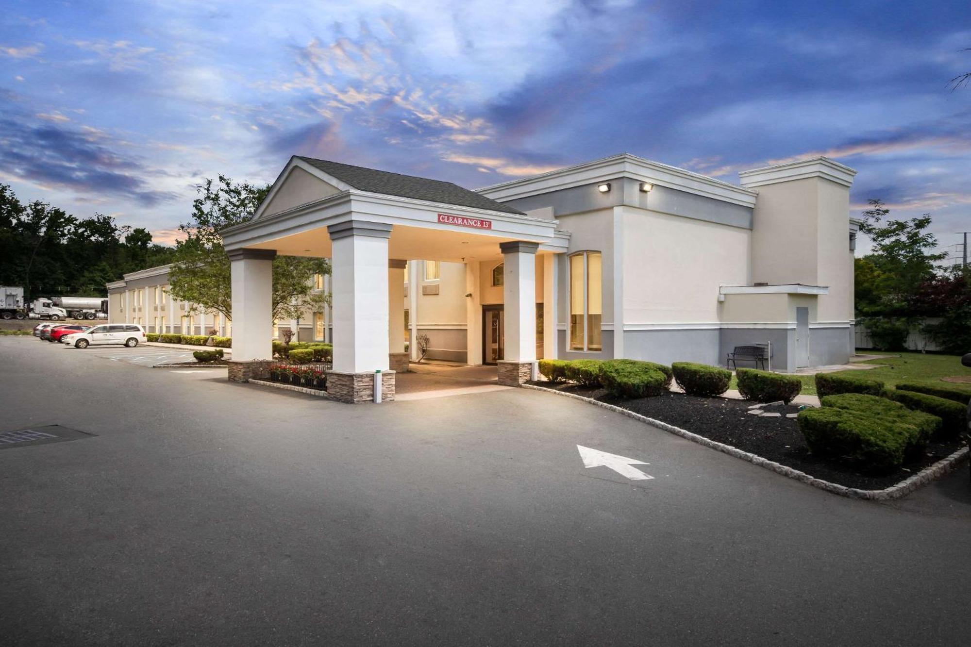 Quality Edison-new Brunswick Inn